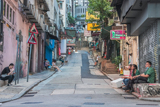1716442349640973.png 香港居住配圖.png